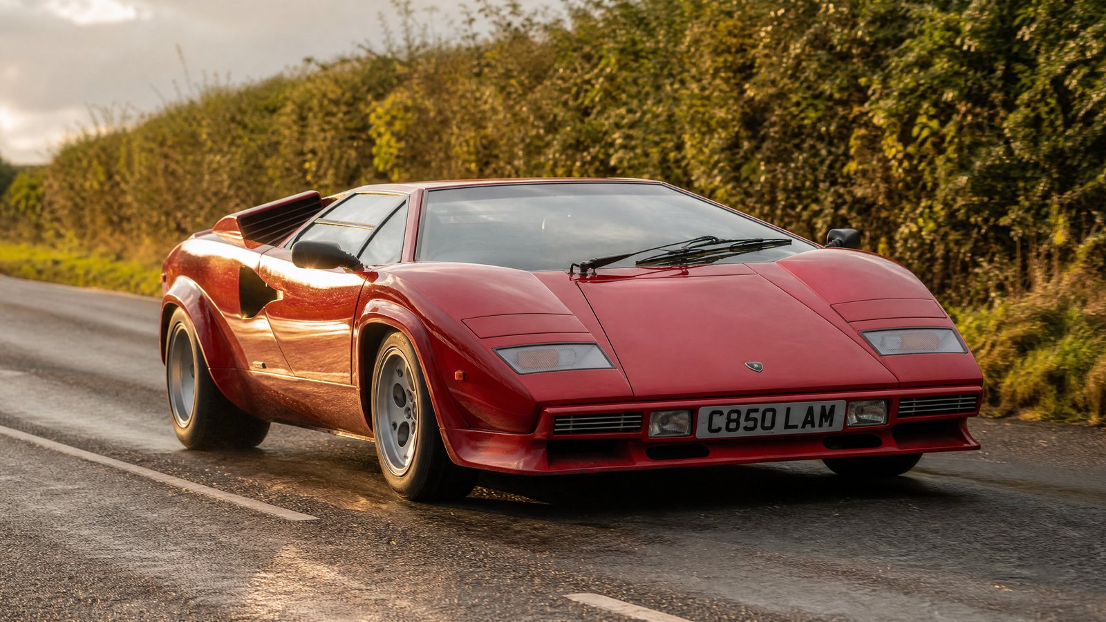 01_lamborghini_countach_5000_qv