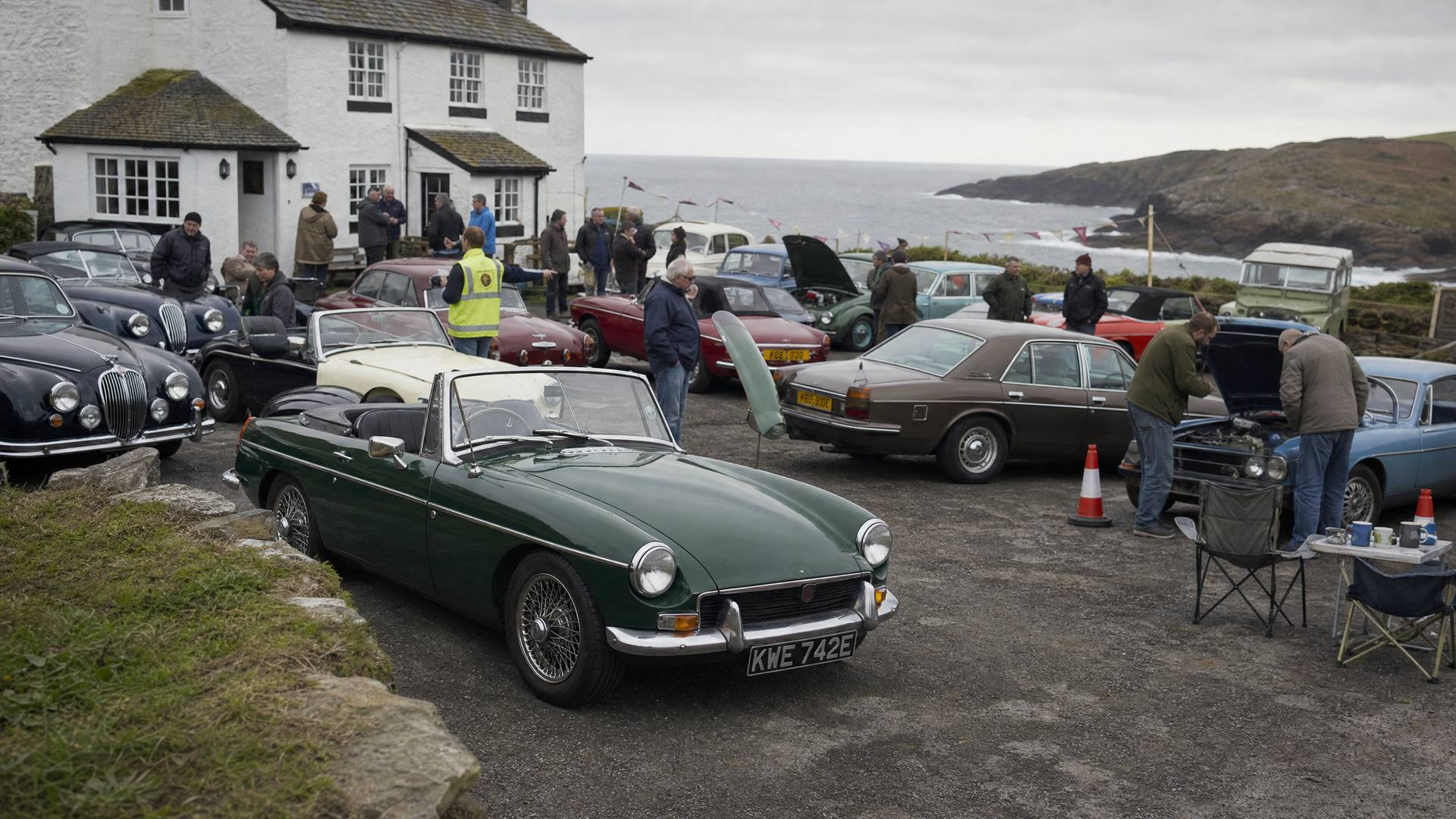 01_mgb_coastal_car_meet