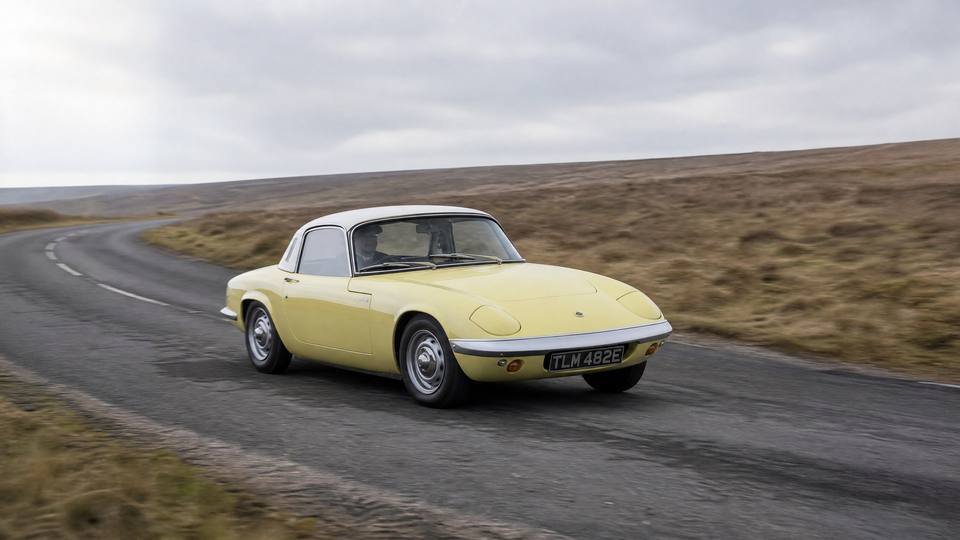 03_lotus_elan