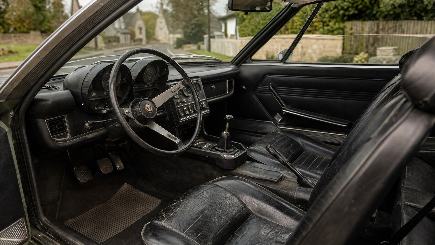 alfa_montreal_interior_dashboard