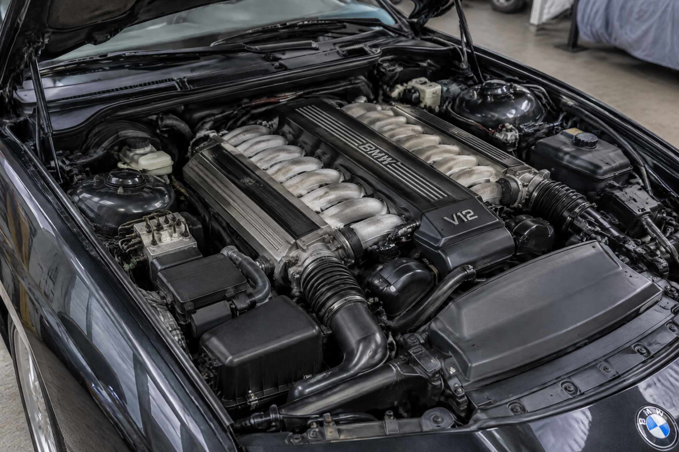 bmw_m70_850i
