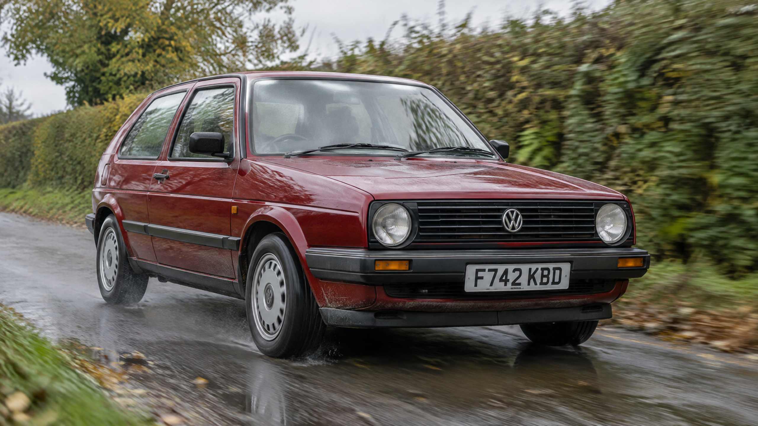 golf_mk2_wet_lane