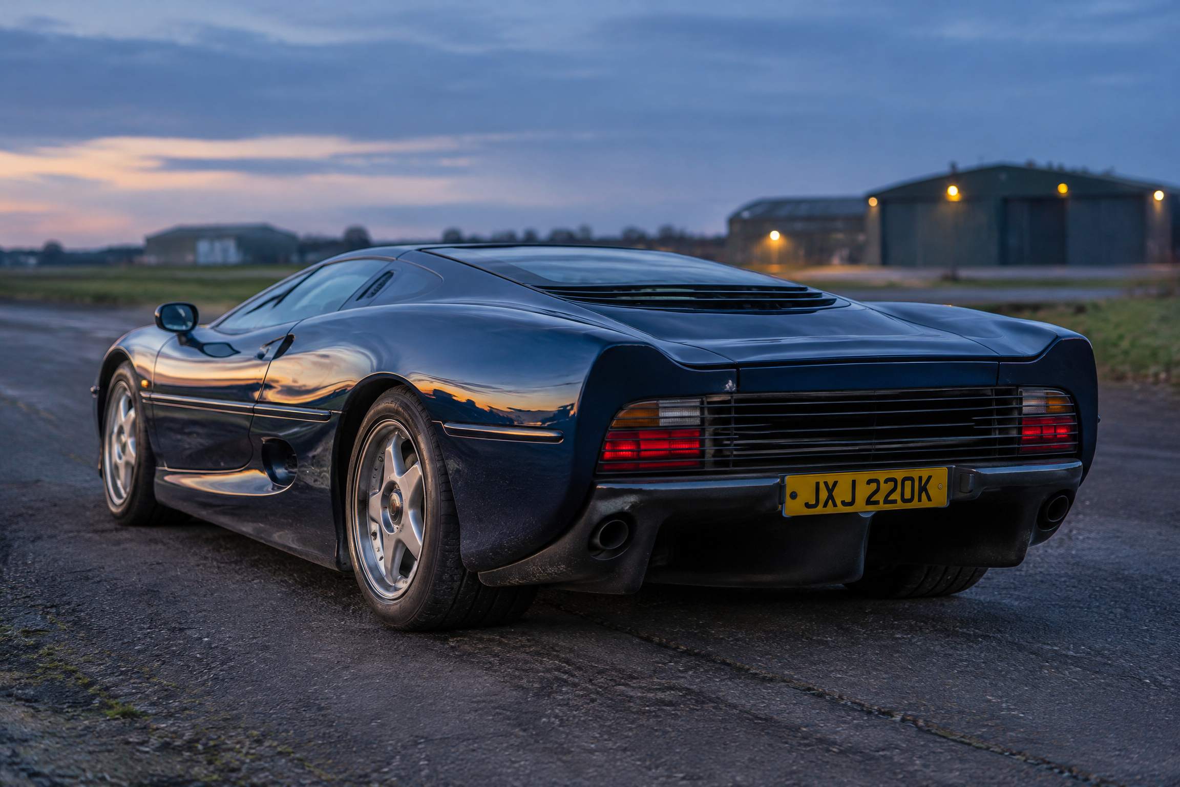 xj220-03-rear-airfield
